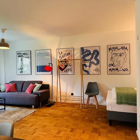 Klassen - Design - Balkon - Netflix - Naehe Messe Essen