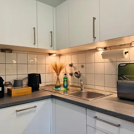 Klassen - Design - Balkon - Netflix - Naehe Messe Essen