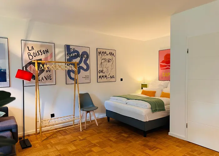 Klassen - Design - Balkon - Netflix - Naehe Messe Apartman