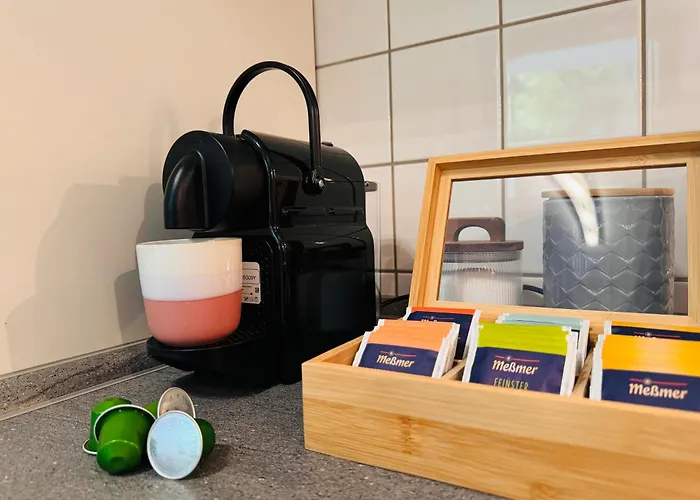 Klassen - Design - Balkon - Netflix - Naehe Messe * Essen