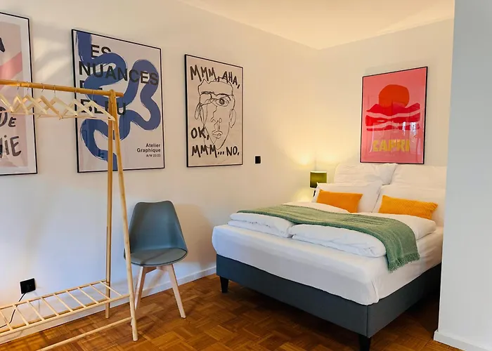 Klassen - Design - Balkon - Netflix - Naehe Messe Apartment