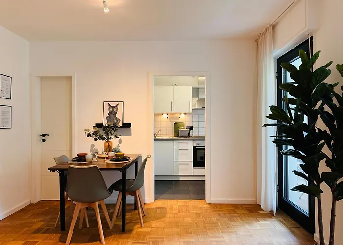 Apartman Klassen - Design - Balkon - Netflix - Naehe Messe
