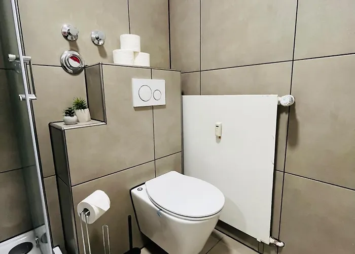 Klassen - Design - Balkon - Netflix - Naehe Messe Essen