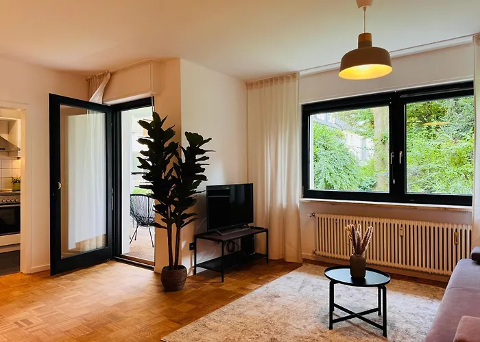 Klassen - Design - Balkon - Netflix - Naehe Messe Apartman