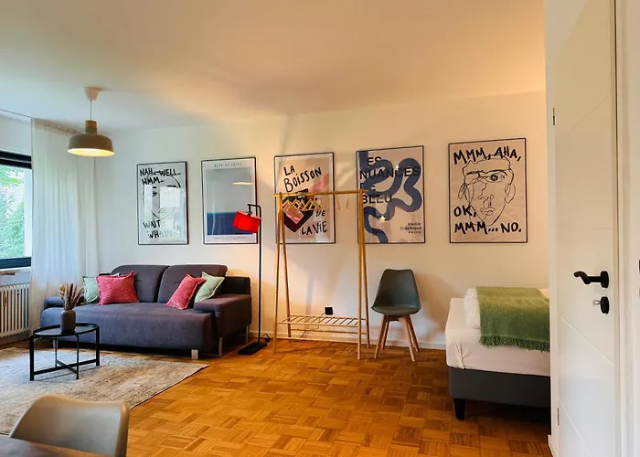 Klassen - Design - Balkon - Netflix - Naehe Messe Essen