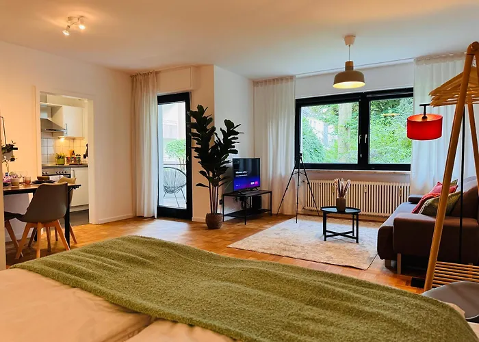 Klassen - Design - Balkon - Netflix - Naehe Messe Essen