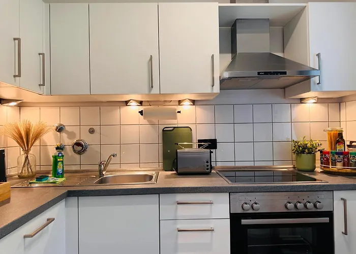 Klassen - Design - Balkon - Netflix - Naehe Messe *